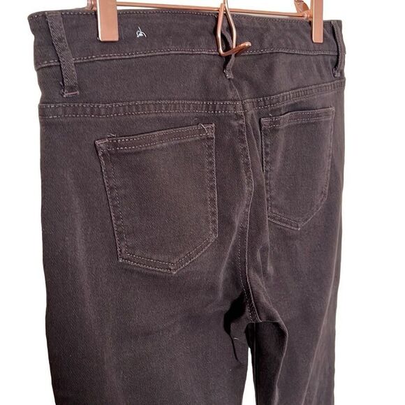 Ellen Tracy Stretch Skinny Jeans - Picture 2 of 9
